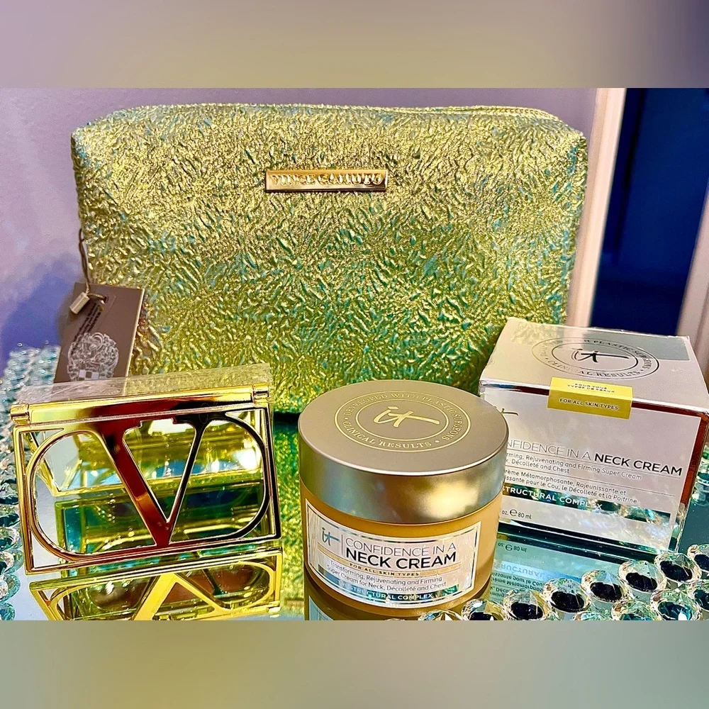 3Pc BeautyBundle It Cosmetics NeckCream/Vince Camuto MakeupBag&Valentino…